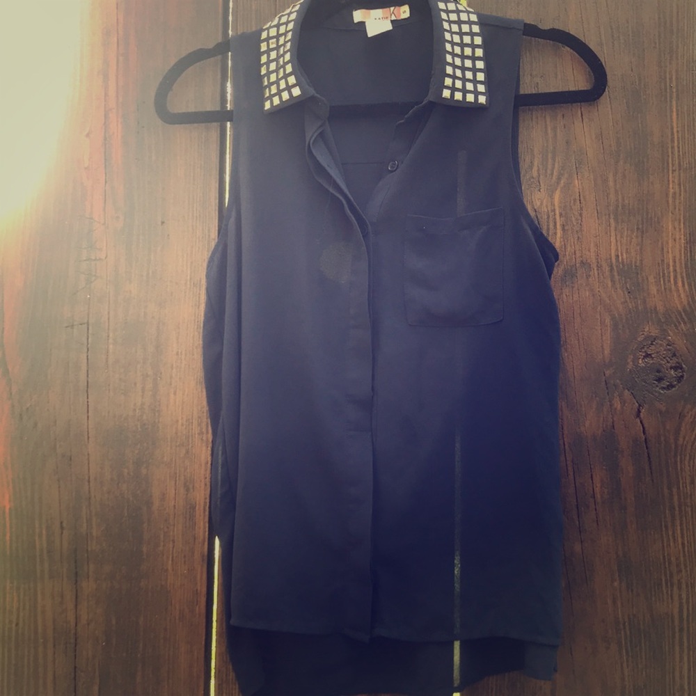 button up sleeveless sheer top w/ studs on collar